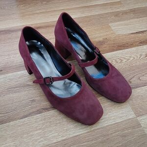 Vera Pelle Deep Purple Velvet Mary Jane Heels